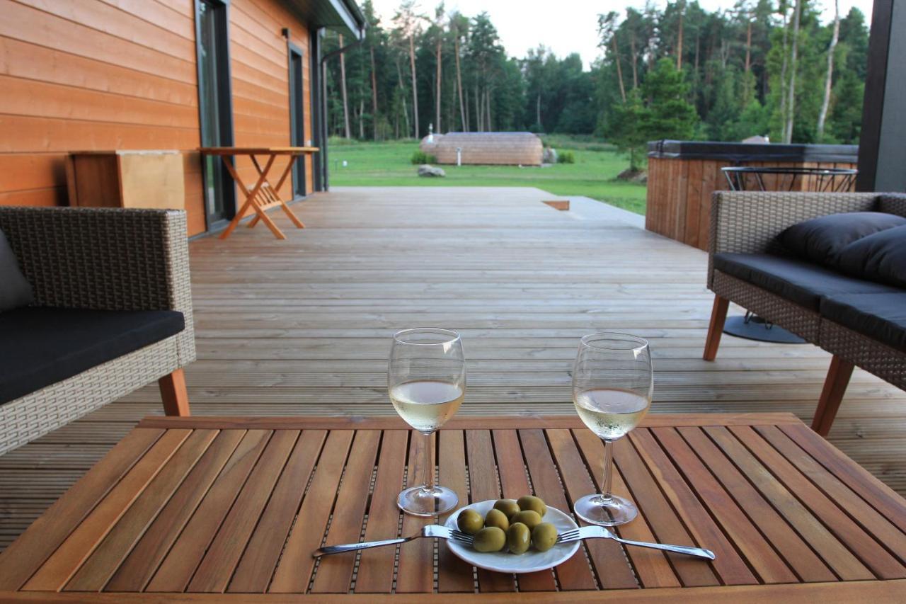 Kuldallika Spa House Kullamae Bagian luar foto